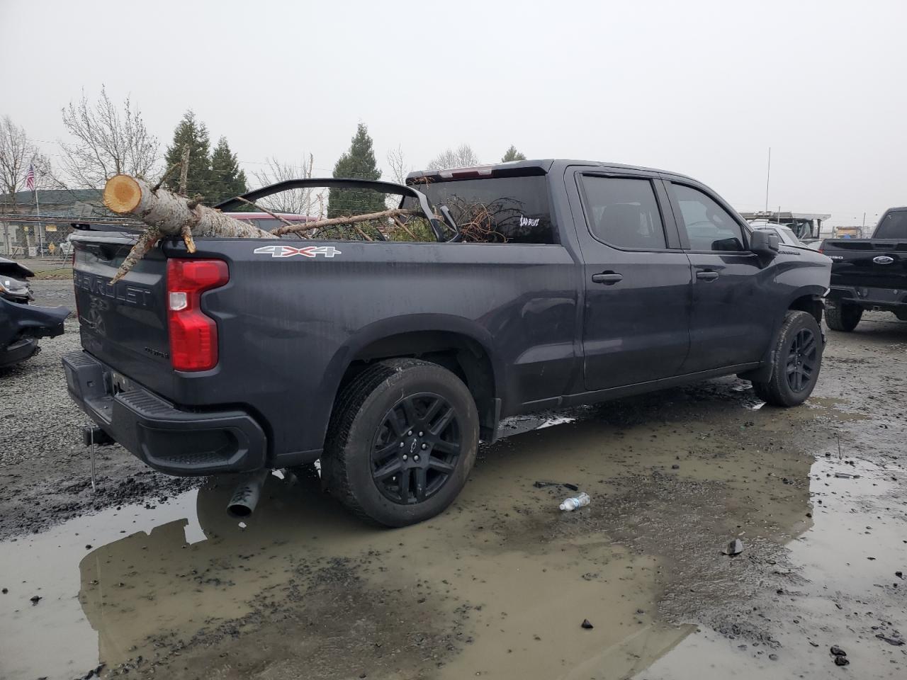 2023 CHEVROLET SILVERADO - Фото 3