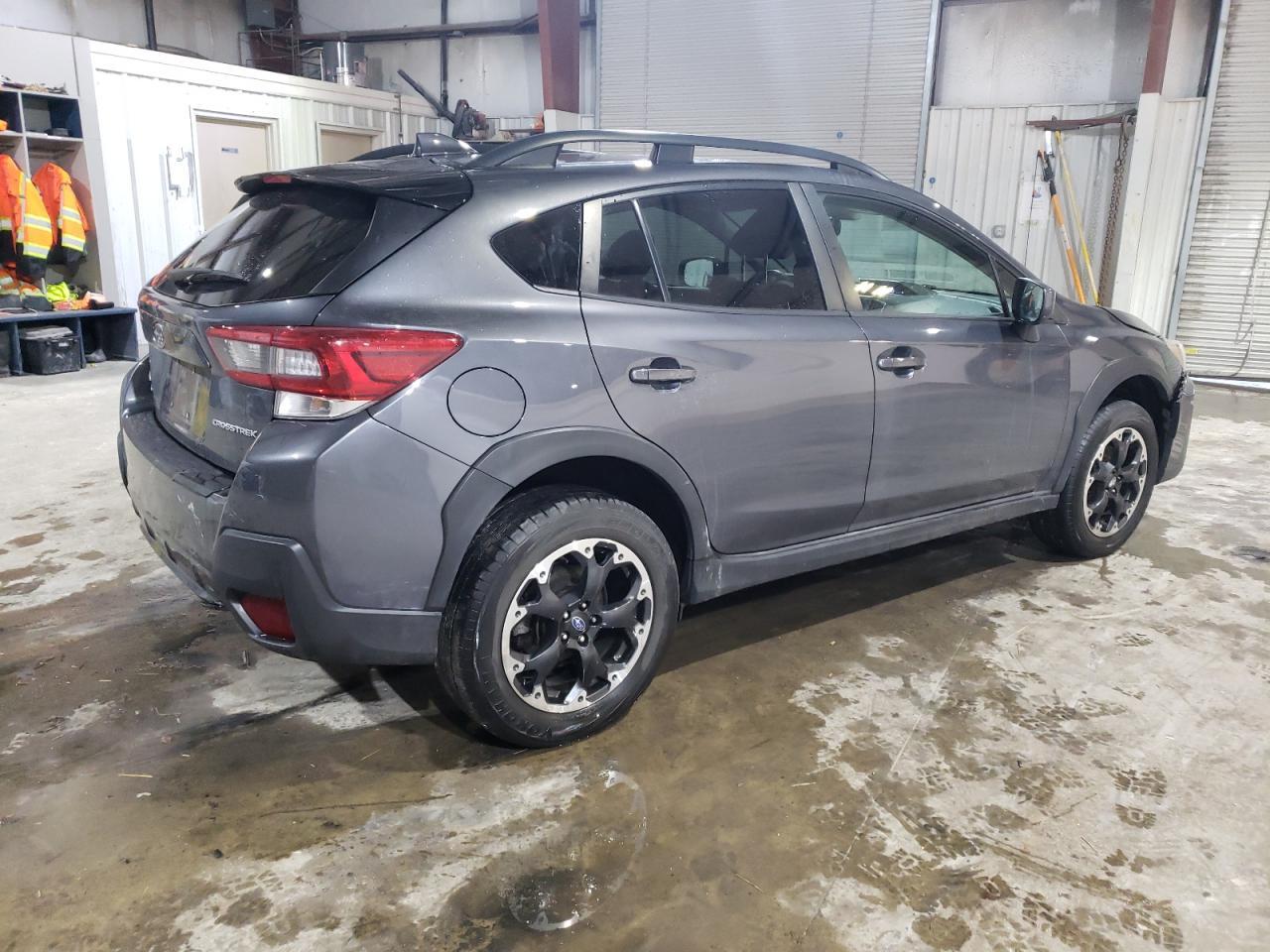 2021 SUBARU CROSSTREK - Фото 3