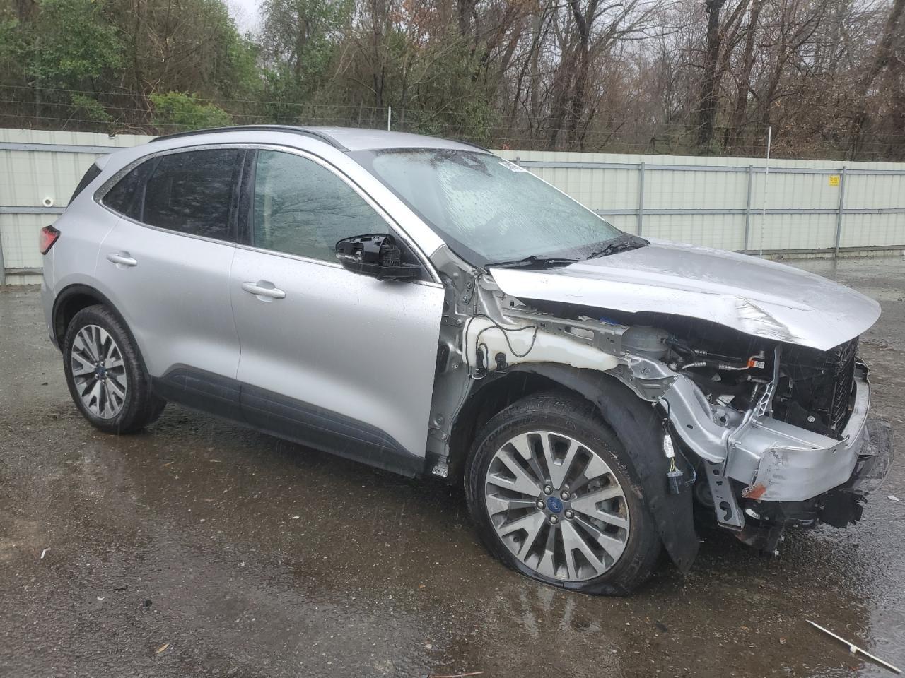 2020 FORD ESCAPE TIT - Image 4
