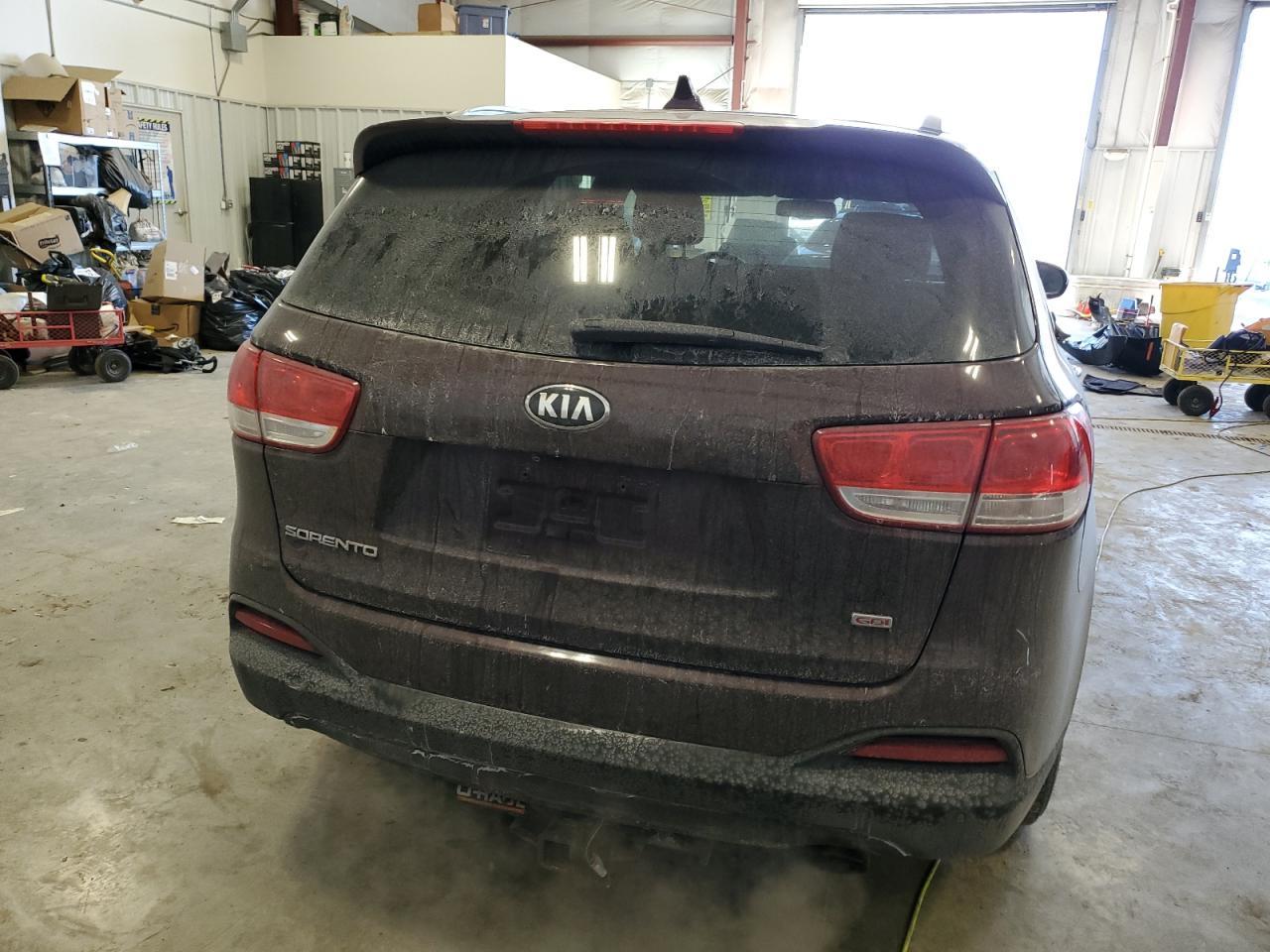 2017 KIA SORENTO LX - Image 6