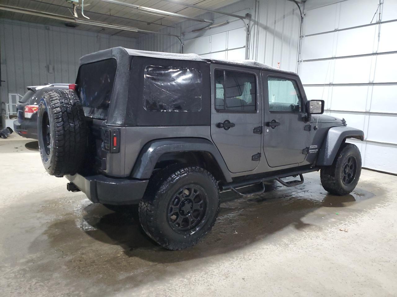 2014 JEEP WRANGLER U - Image 3