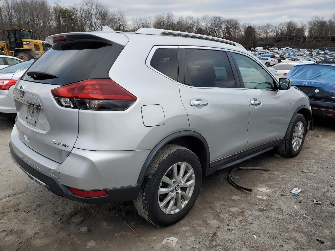 2018 NISSAN ROGUE S - Фото 3
