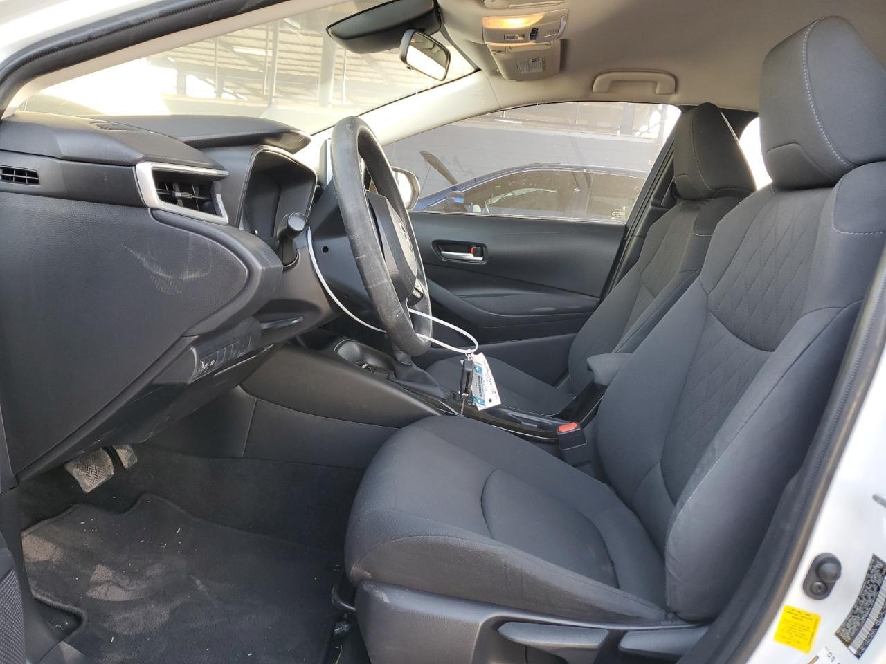 2020 TOYOTA COROLLA LE - Фото 7