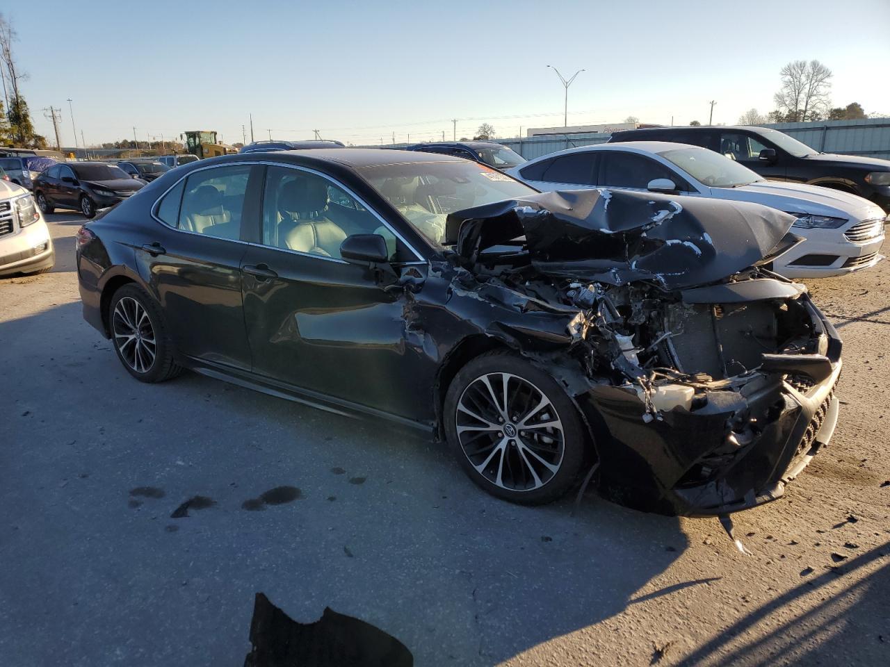 2018 TOYOTA CAMRY L - Фото 4
