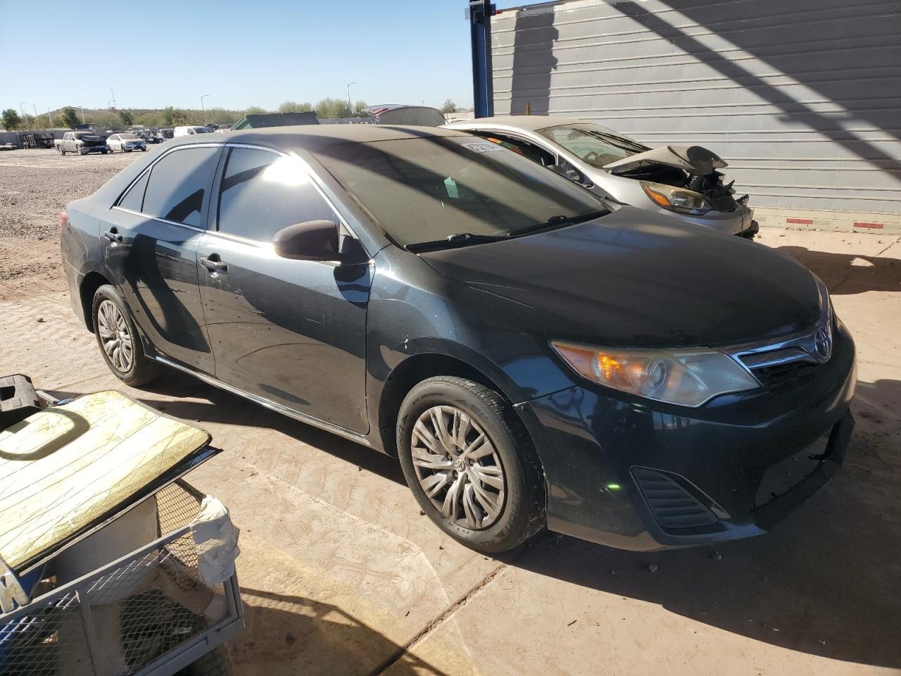 2014 TOYOTA CAMRY L - Фото 4