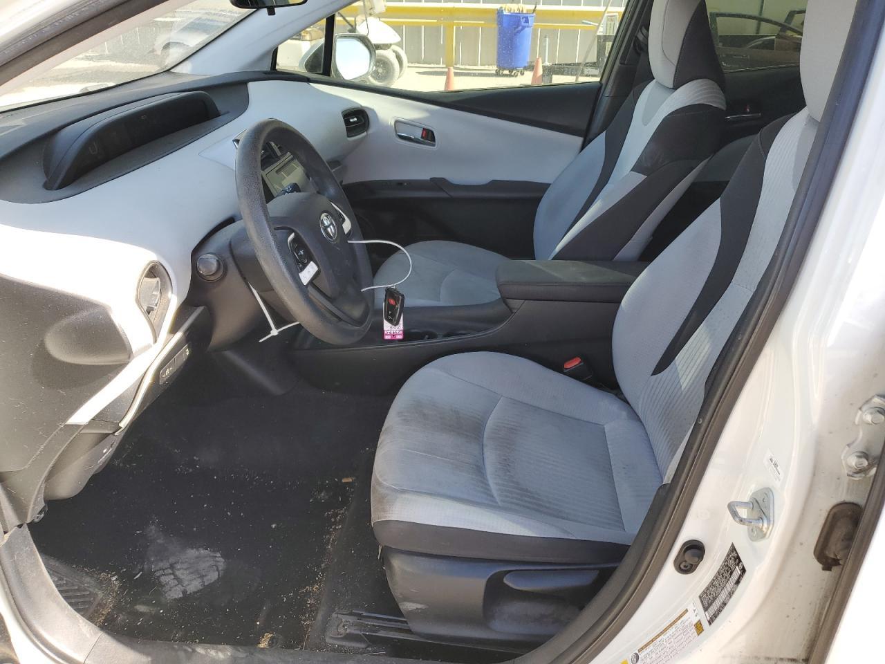 2016 TOYOTA PRIUS - Image 7