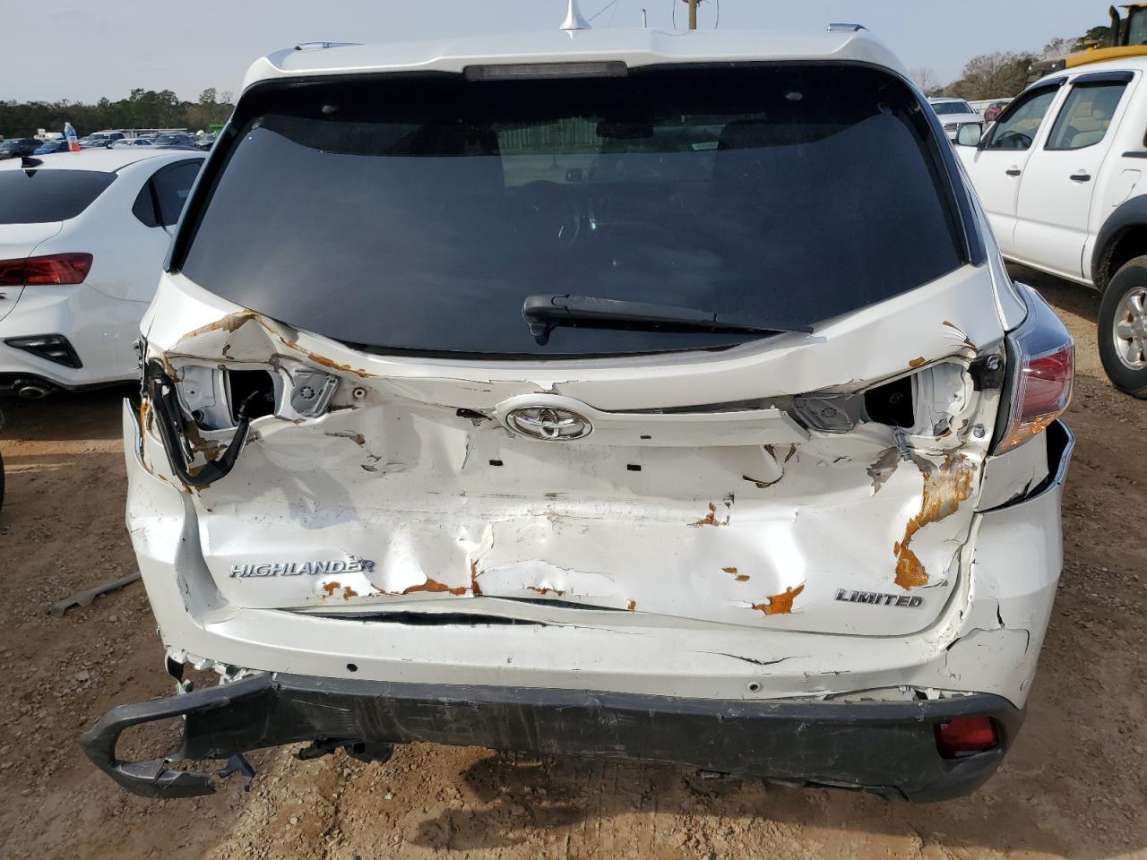 2015 TOYOTA HIGHLANDER - Фото 6