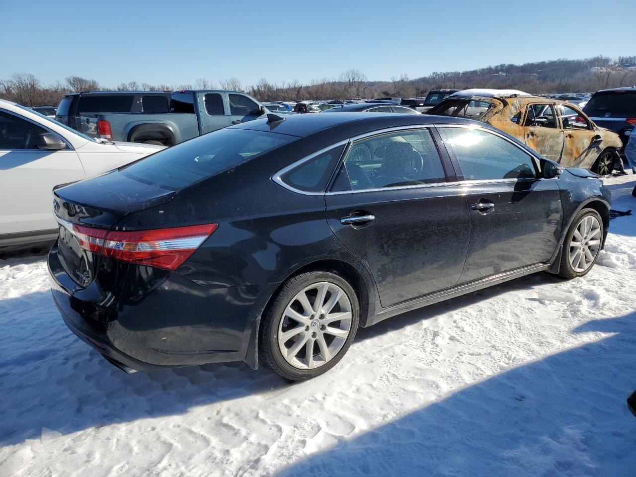 2015 TOYOTA AVALON XLE - Image 3