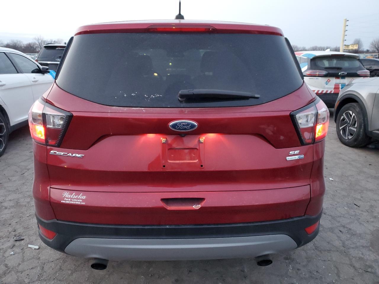 2017 FORD ESCAPE SE - Фото 6