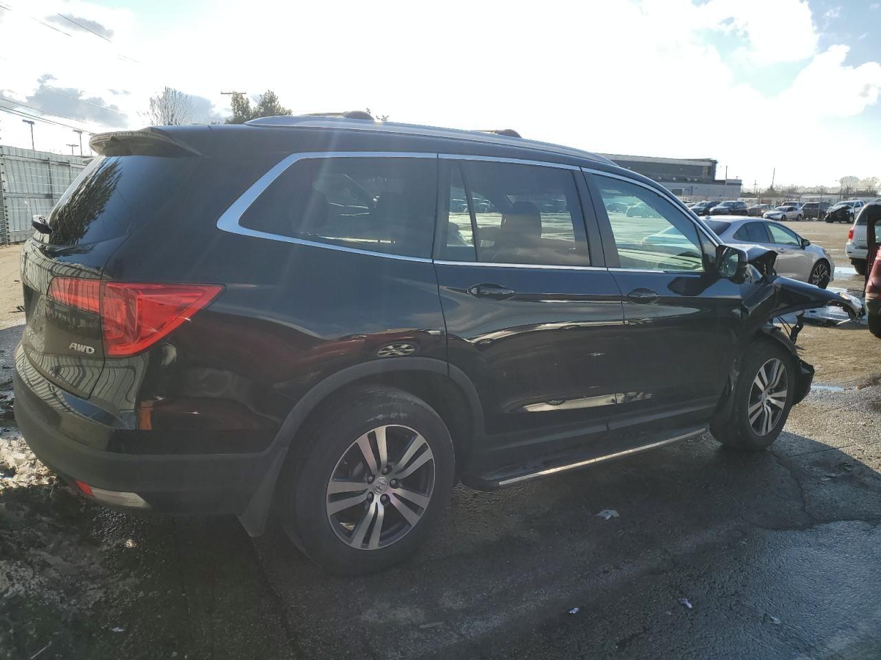 2017 HONDA PILOT EXL - Image 3
