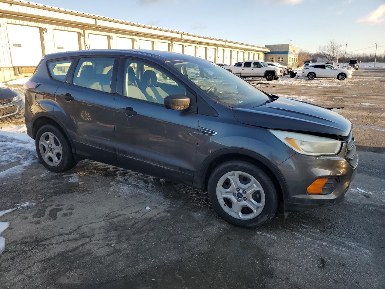 2017 FORD ESCAPE S - Image 4