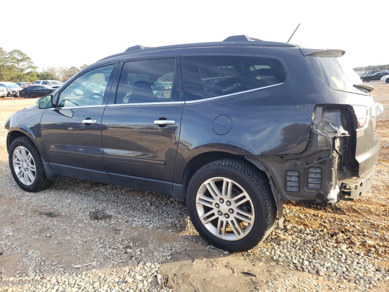 2014 CHEVROLET TRAVERSE L - Image 2