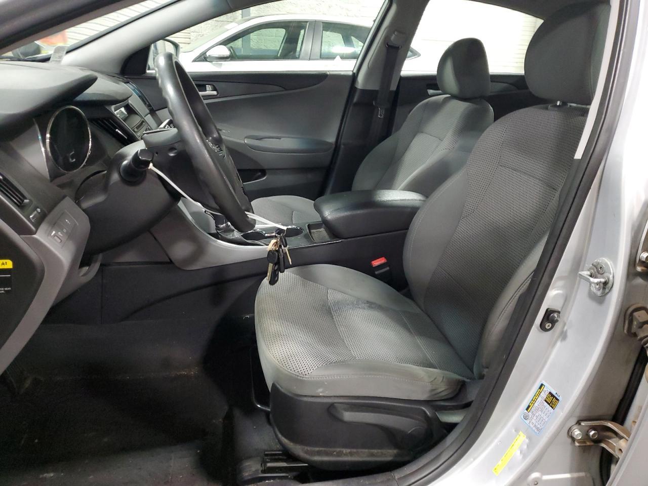 2011 HYUNDAI SONATA GLS - Image 7