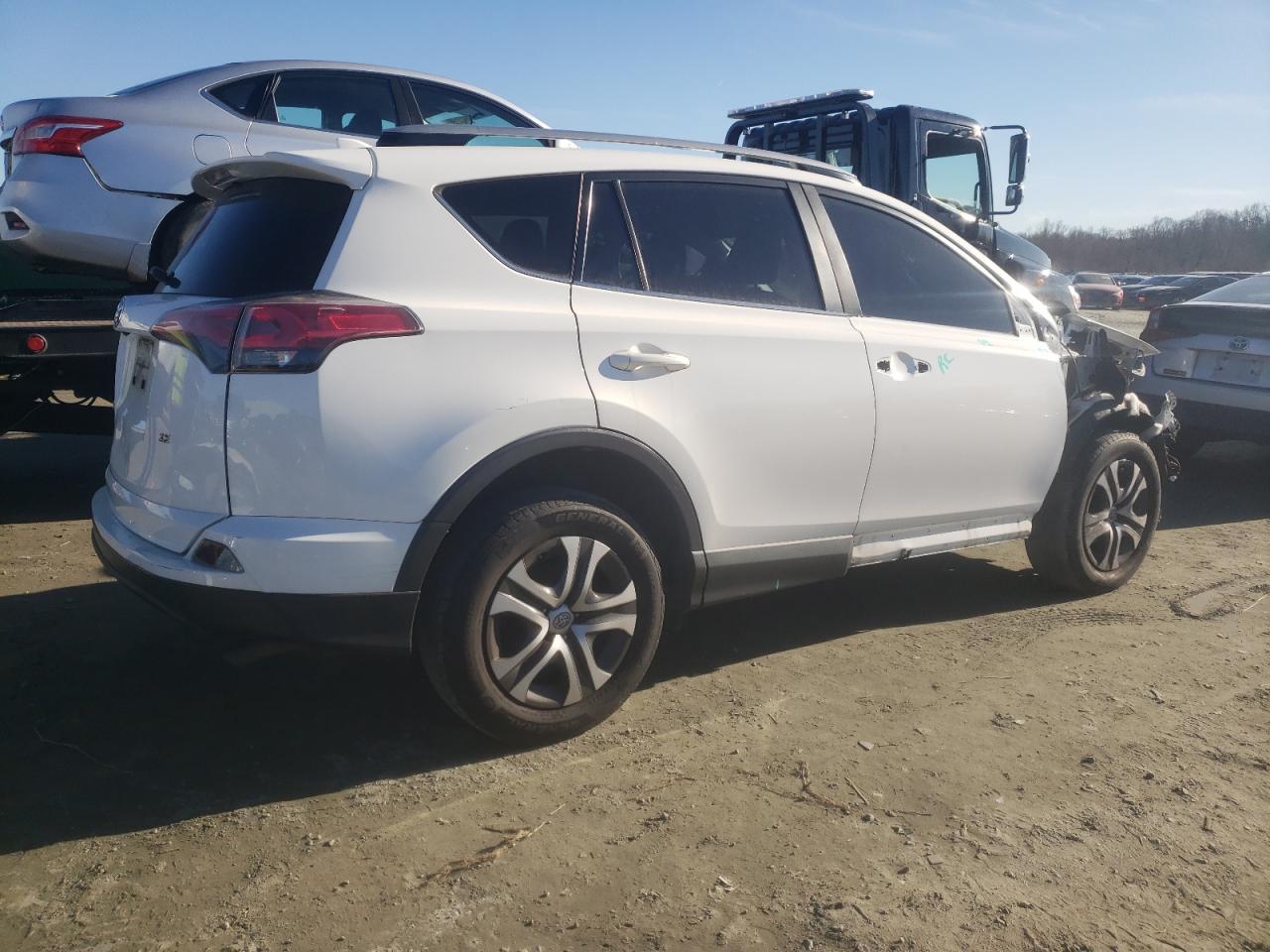 2018 TOYOTA RAV4 LE - Image 3