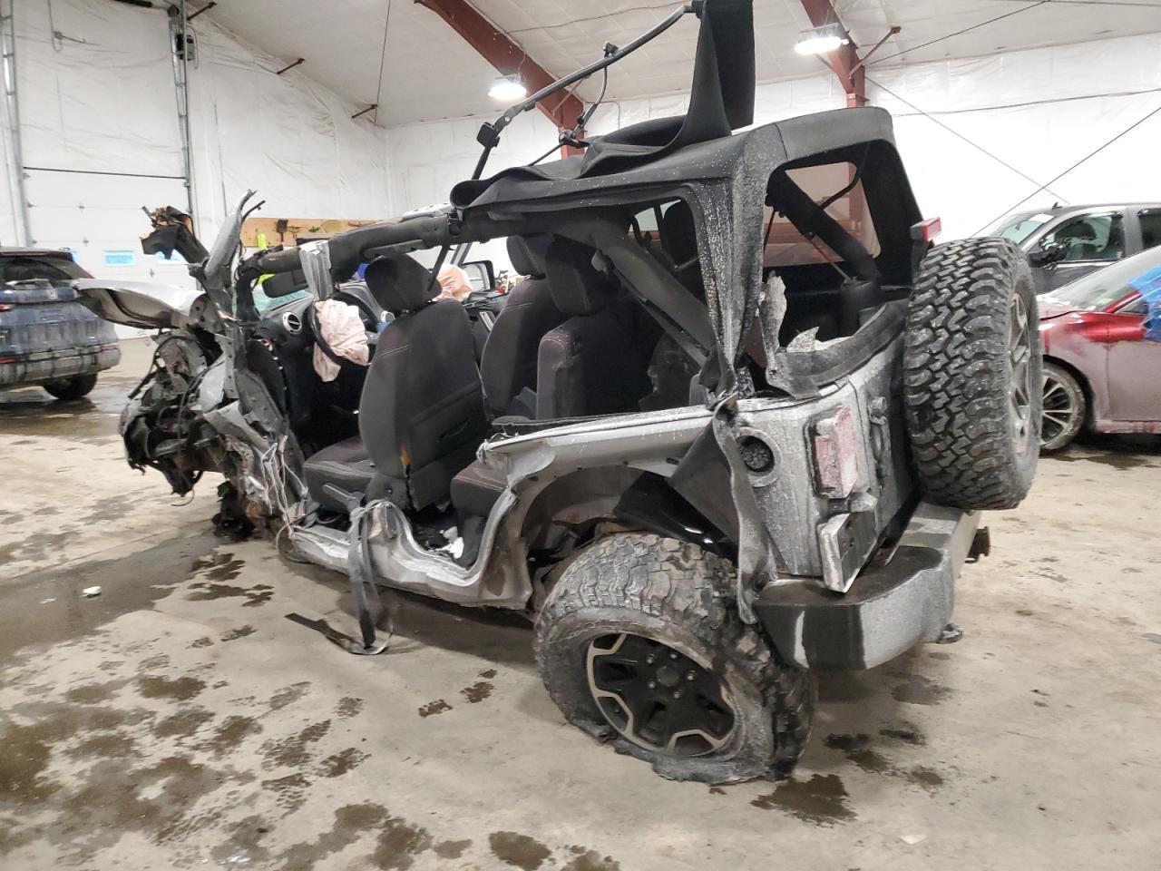 2014 JEEP WRANGLER U - Image 2
