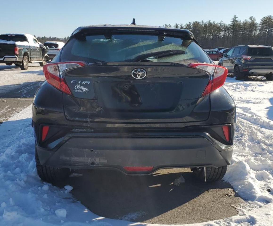 2018 TOYOTA C-HR XLE - Фото 6