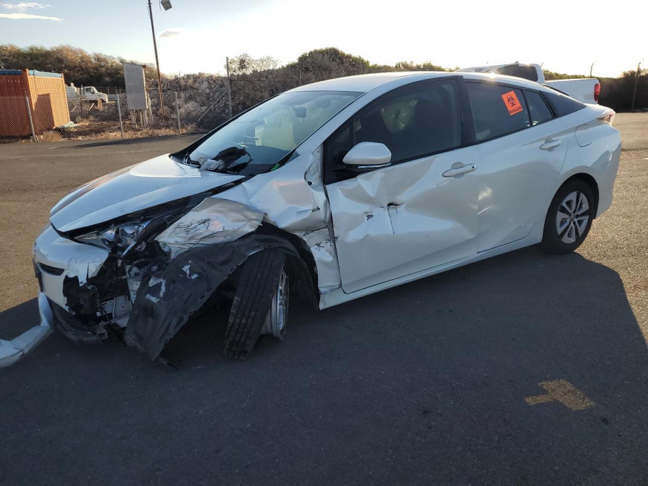 2016 TOYOTA PRIUS