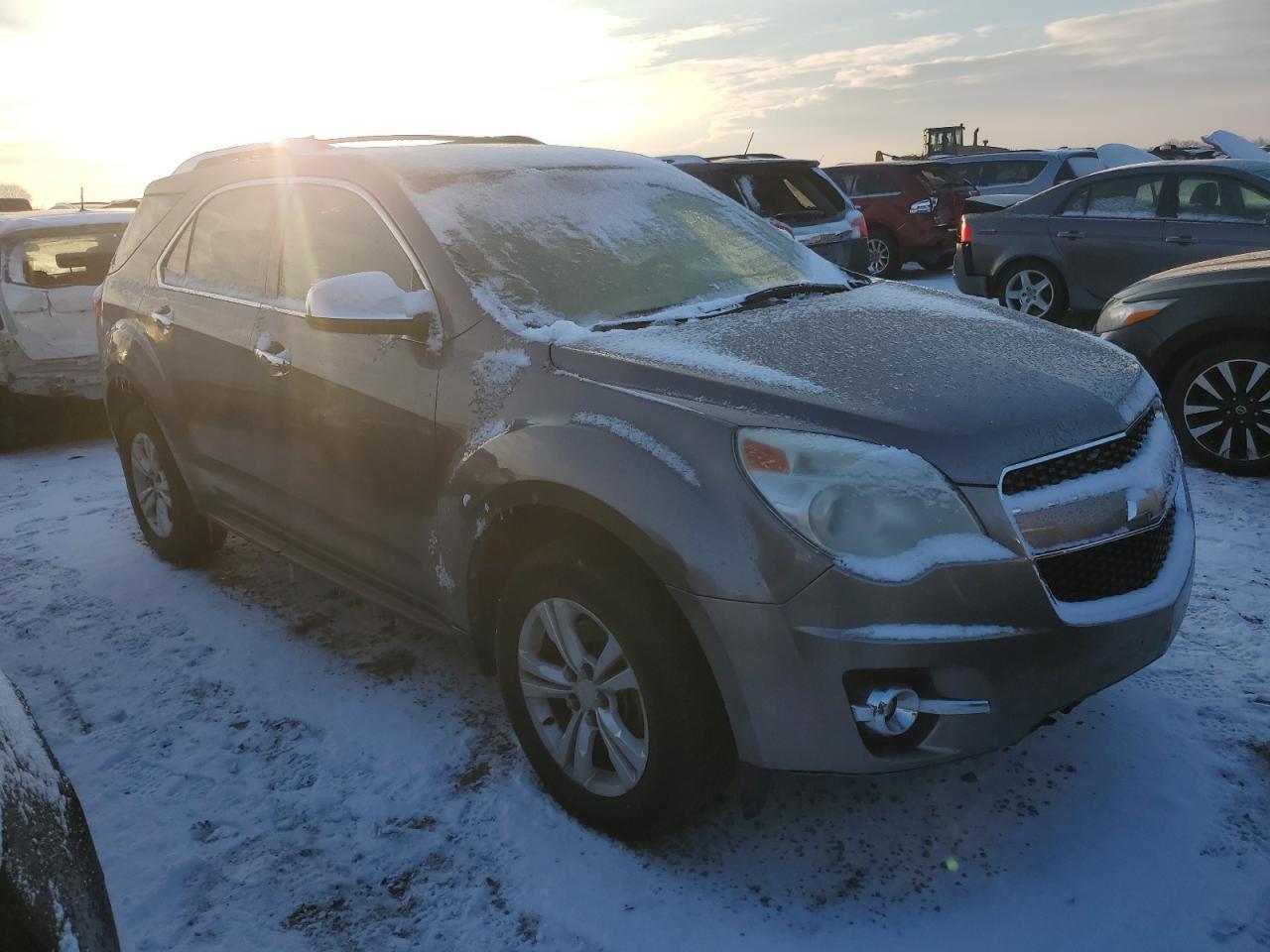 2011 CHEVROLET EQUINOX LT - Фото 4