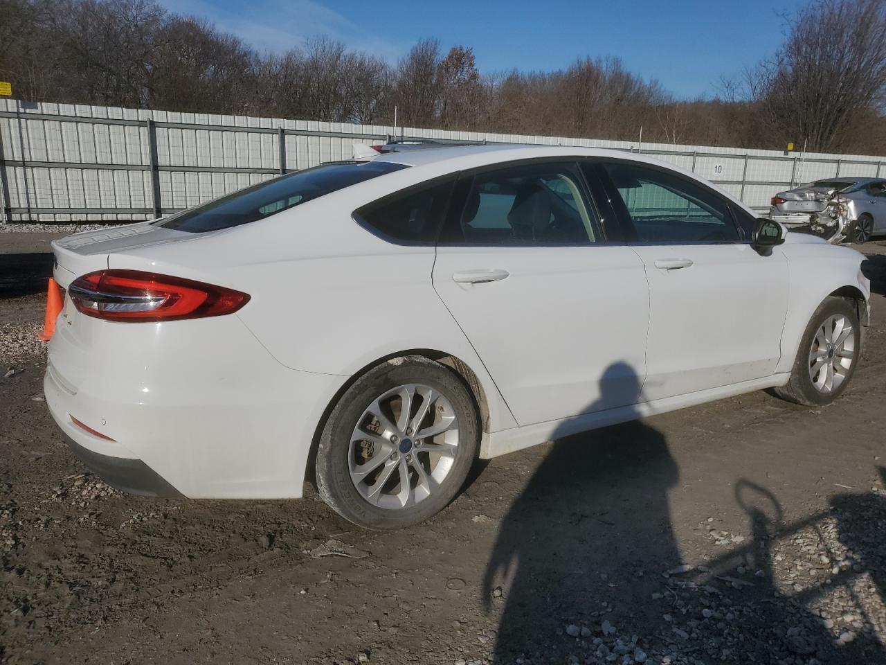 2020 FORD FUSION SE - Фото 3