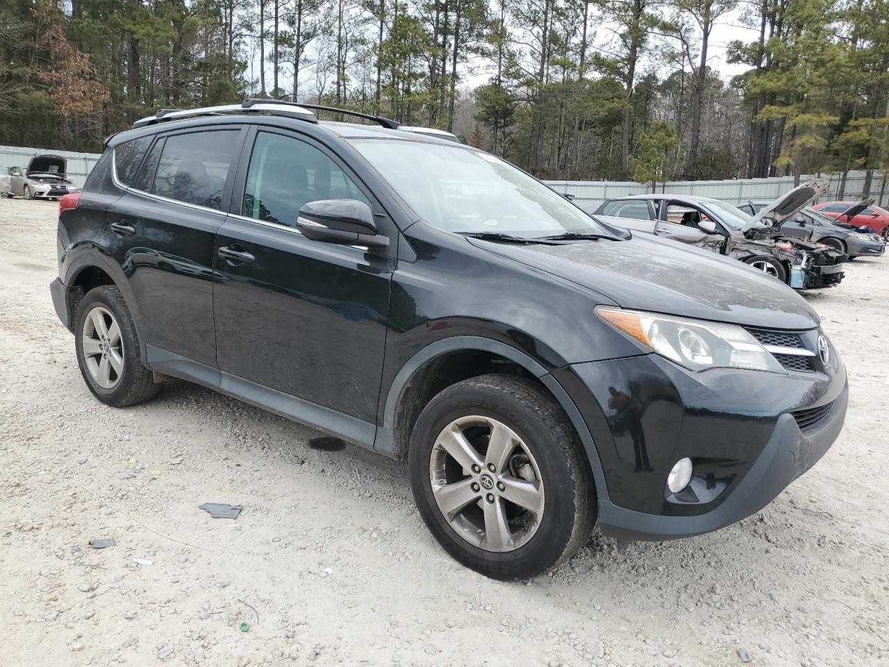2015 TOYOTA RAV4 XLE - Фото 4