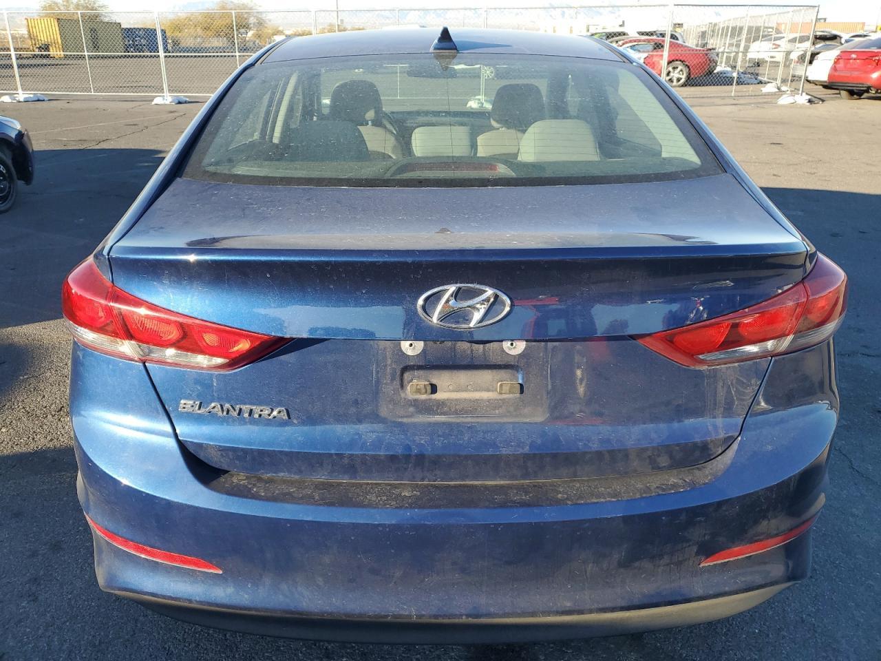 2018 HYUNDAI ELANTRA SE - Image 6