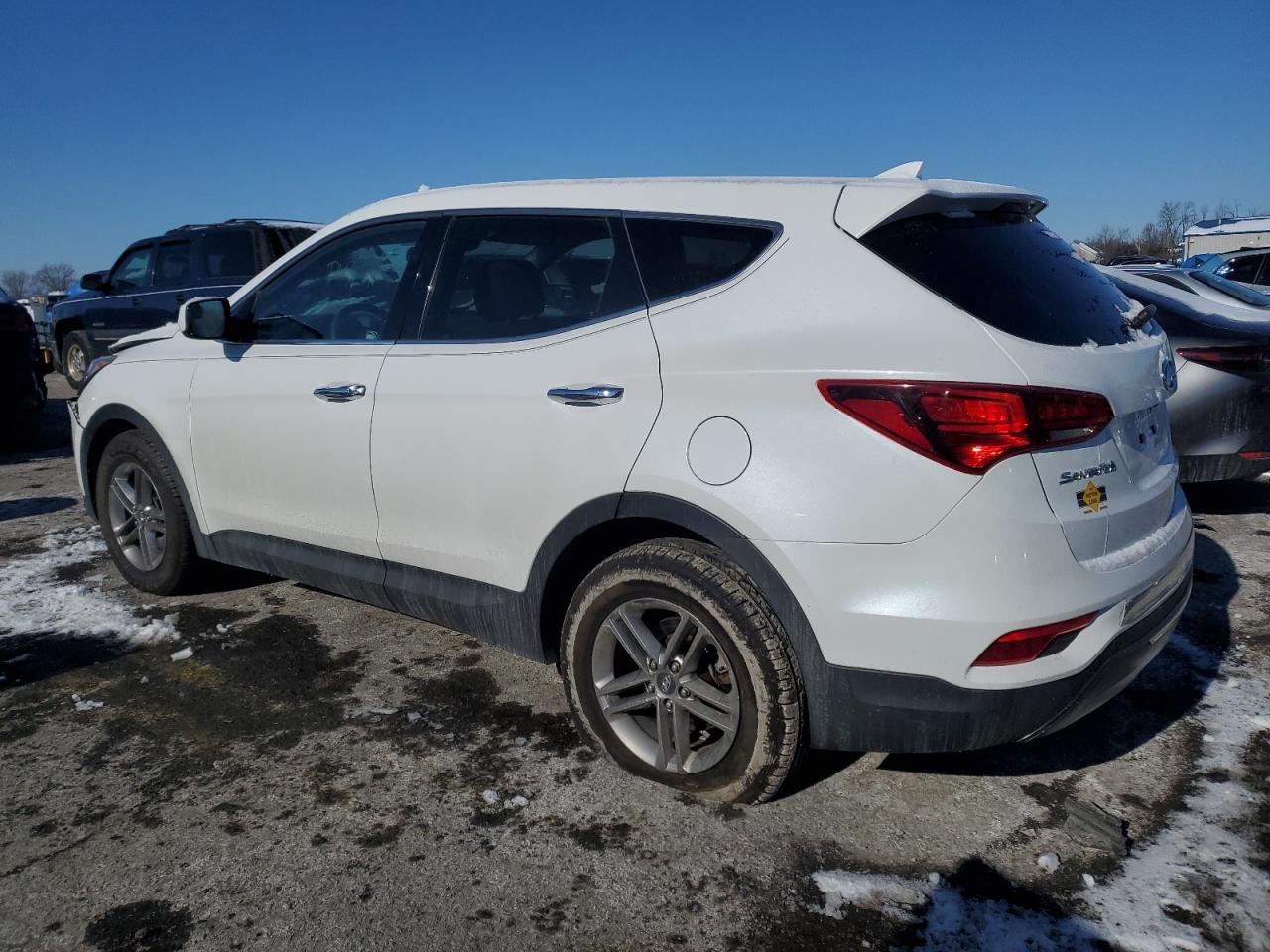 2017 HYUNDAI SANTA FE S - Image 2