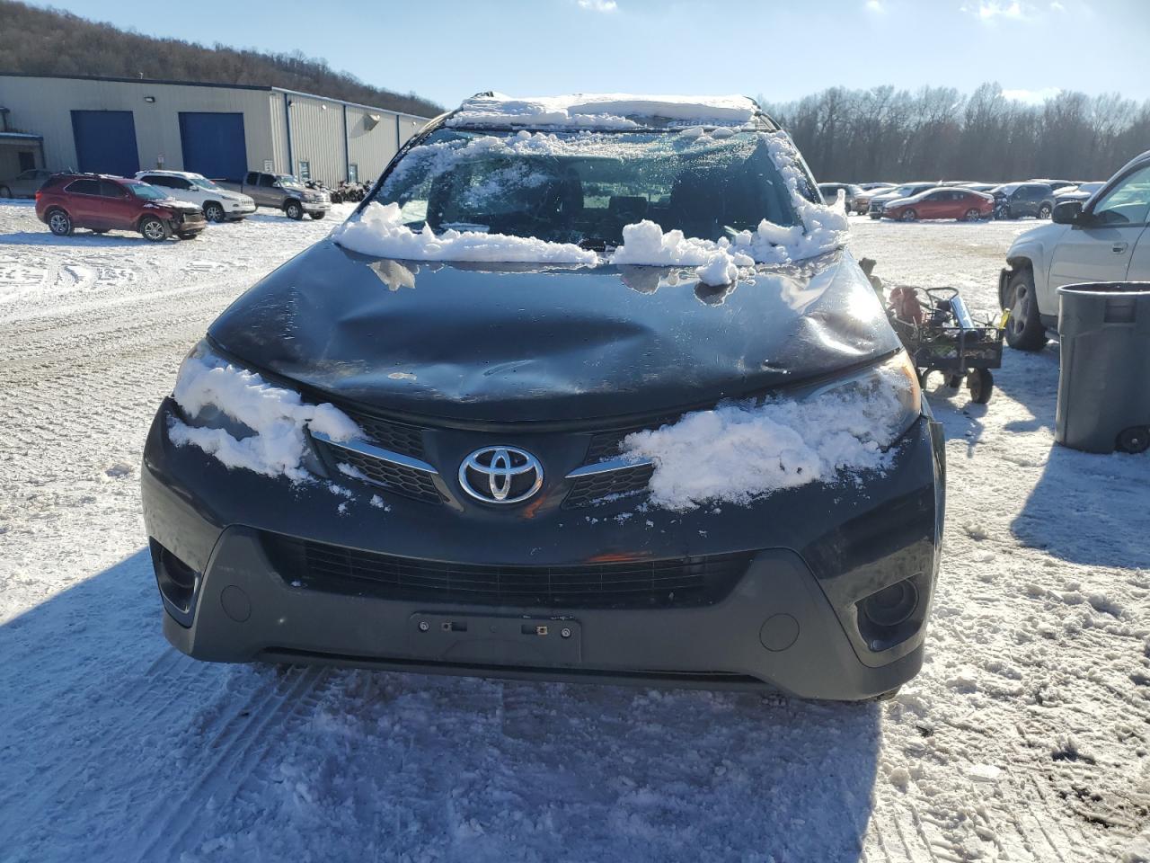 2015 TOYOTA RAV4 LE - Фото 5
