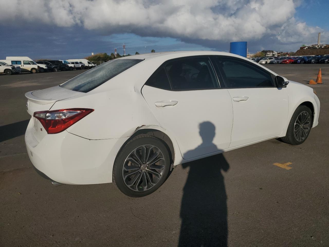 2015 TOYOTA COROLLA L - Image 3