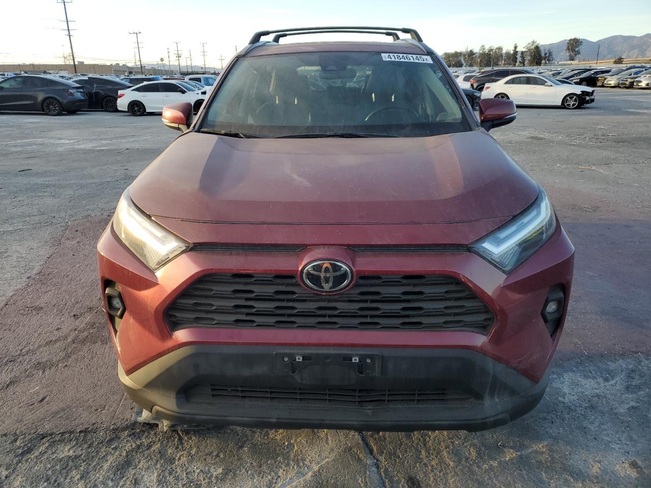 2022 TOYOTA RAV4 XLE P - Image 5