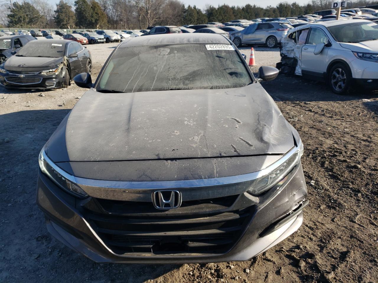 2018 HONDA ACCORD LX - Image 5