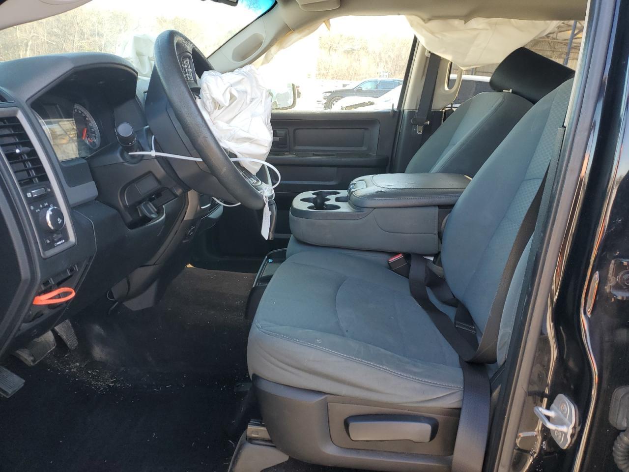 2014 RAM 1500 ST - Фото 7