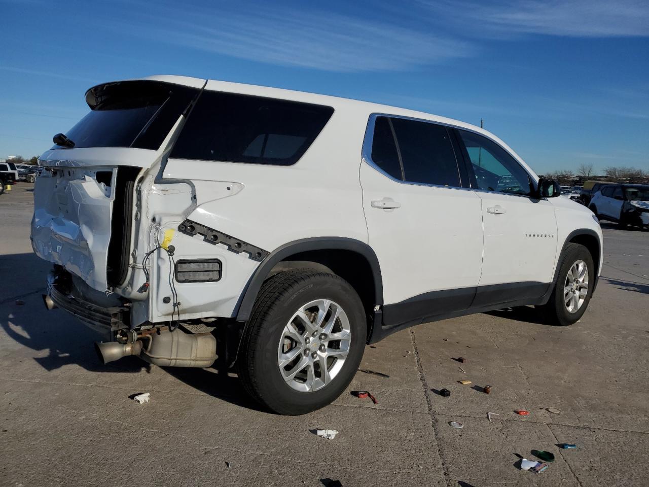 2018 CHEVROLET TRAVERSE L - Image 3