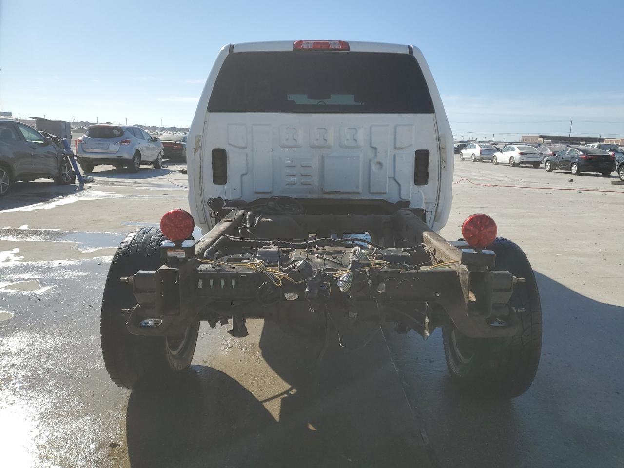 2018 CHEVROLET SILVERADO - Image 6