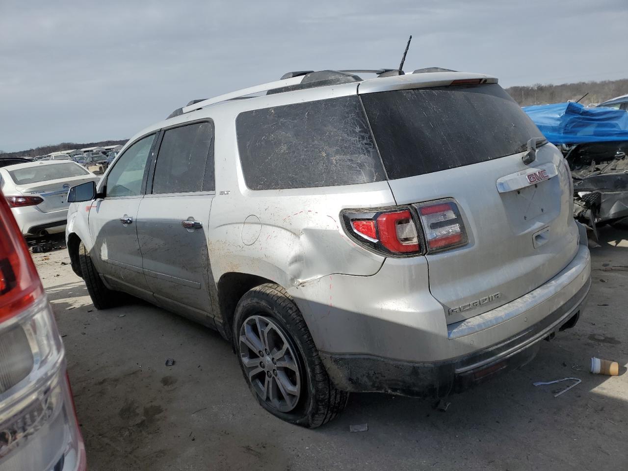 2016 GMC ACADIA SLT - Image 2