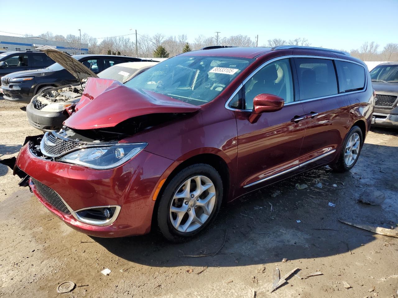 2018 CHRYSLER PACIFICA T car image