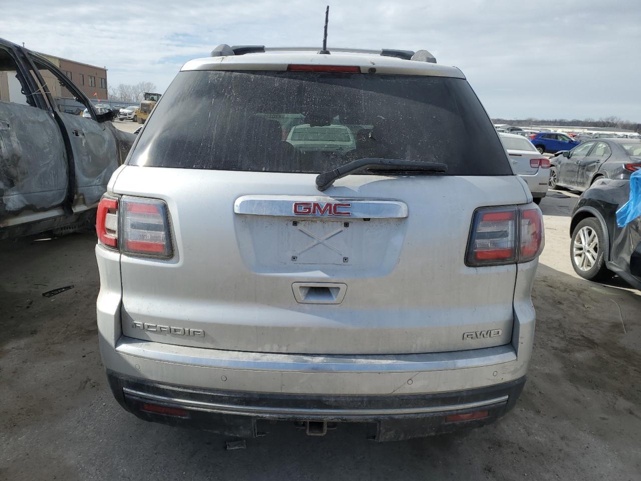 2016 GMC ACADIA SLT - Image 6