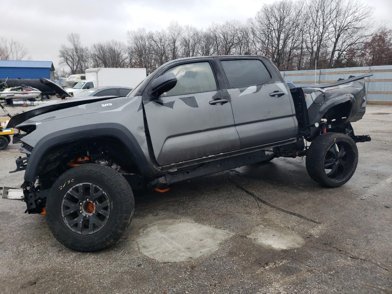 2019 TOYOTA TACOMA DOU