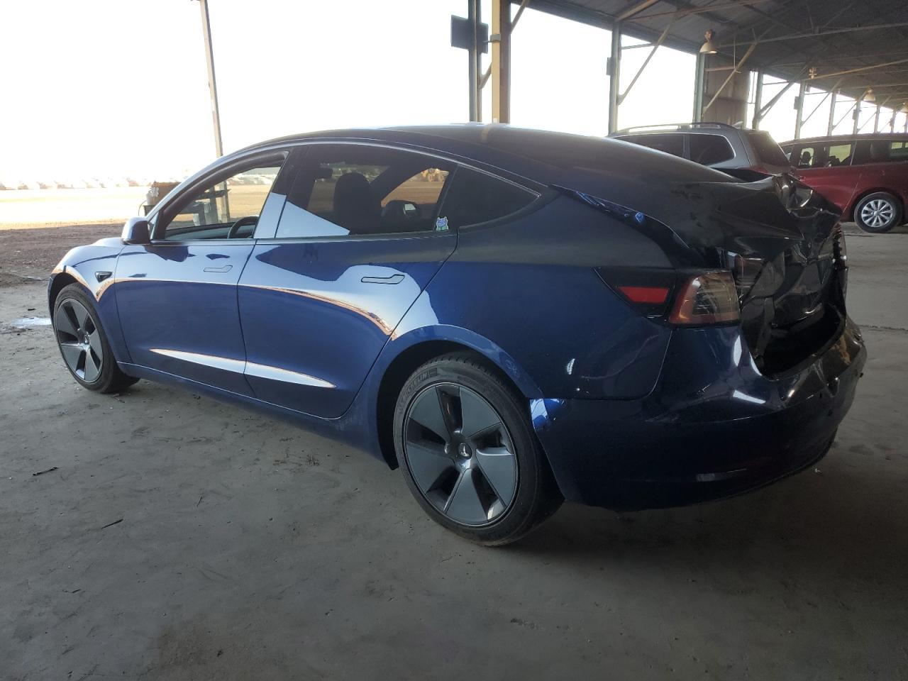 2022 TESLA MODEL 3 - Фото 2