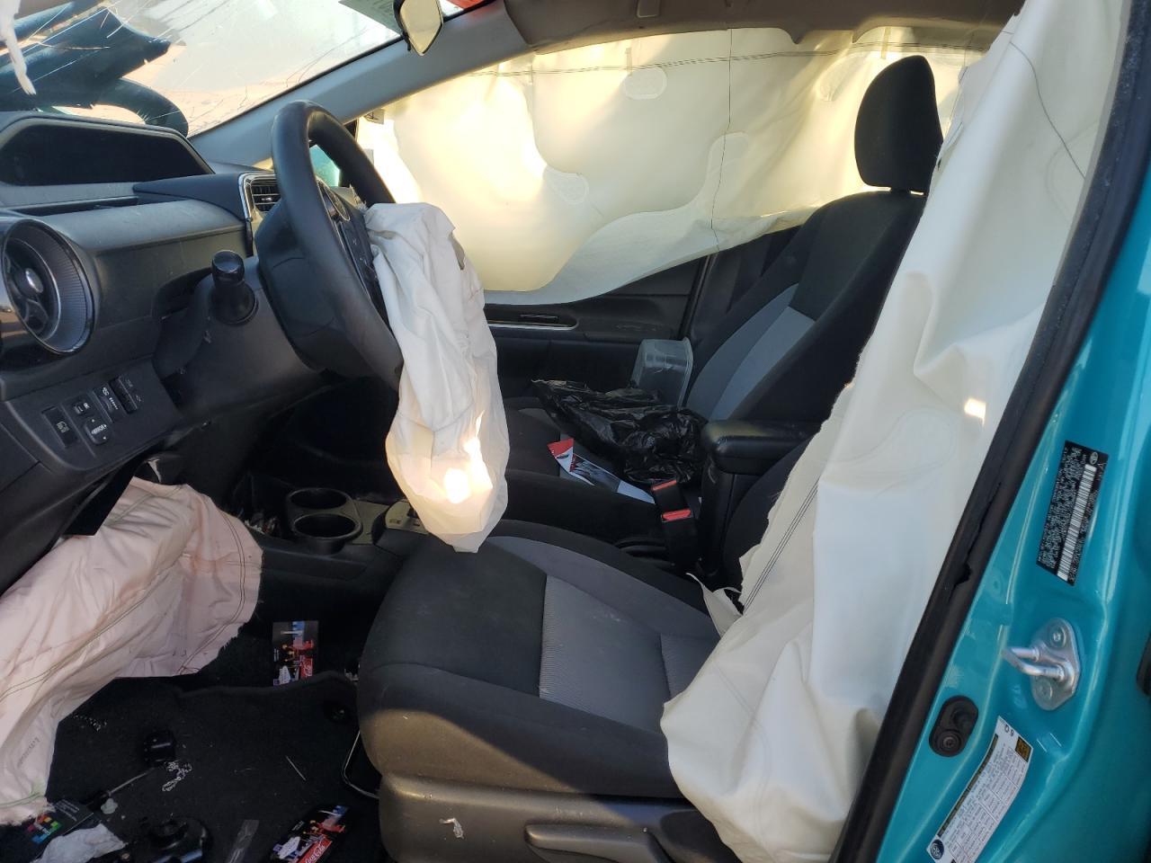 2018 TOYOTA PRIUS C - Фото 7