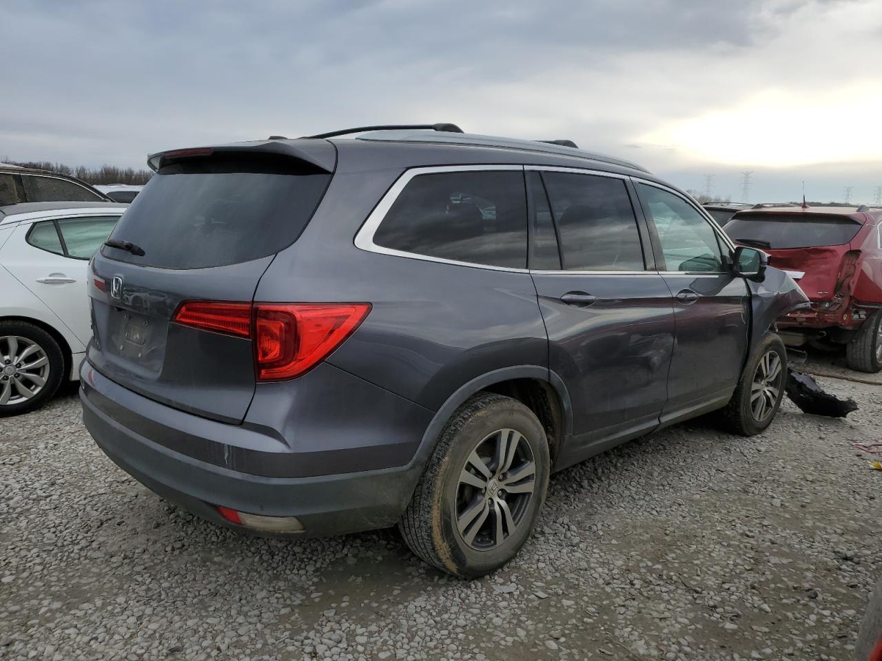 2017 HONDA PILOT EXL - Image 3