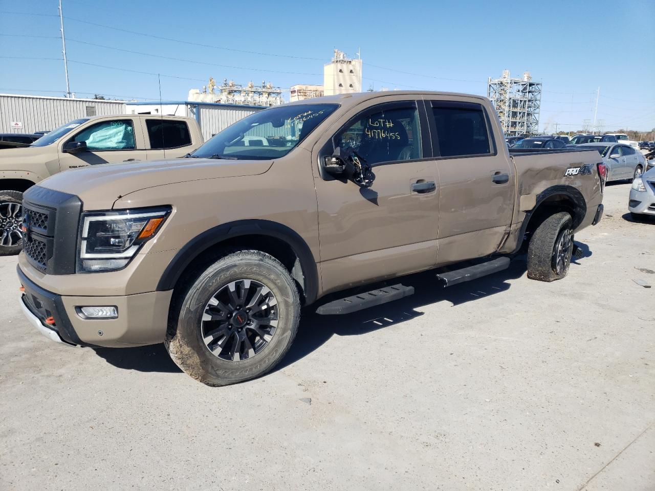 2021 NISSAN TITAN SV