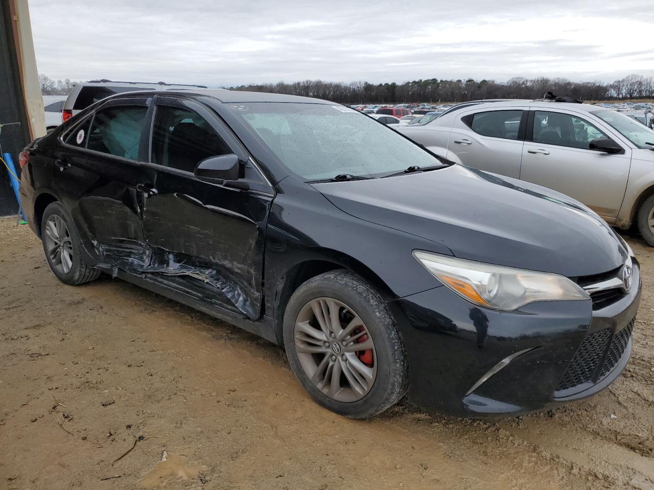 2017 TOYOTA CAMRY LE - Фото 4