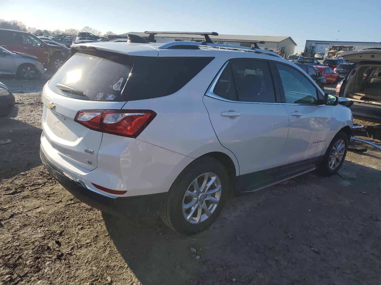 2019 CHEVROLET EQUINOX LT - Фото 3