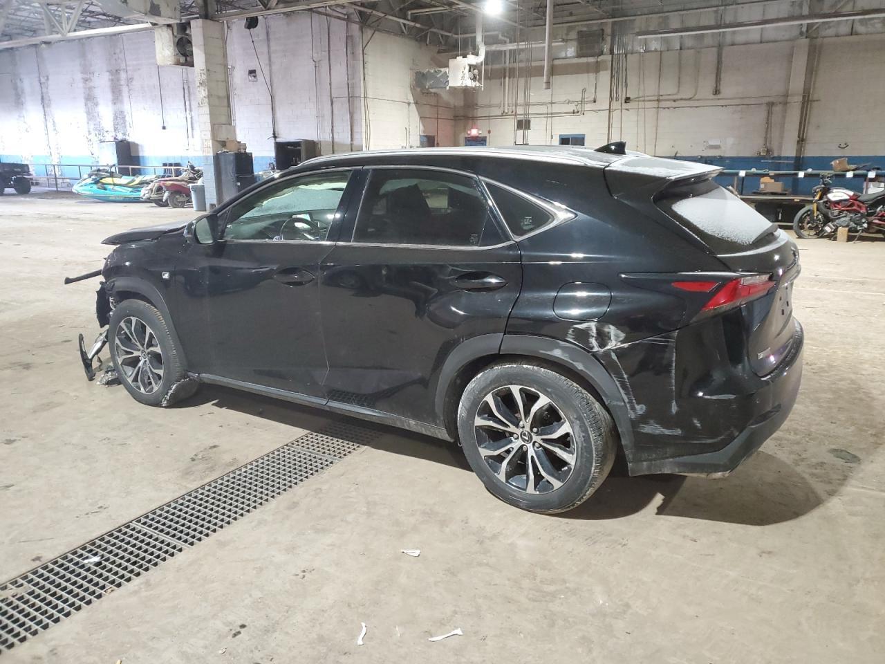 2017 LEXUS NX 200T BA - Фото 2