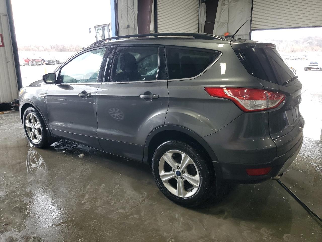 2015 FORD ESCAPE SE - Image 2