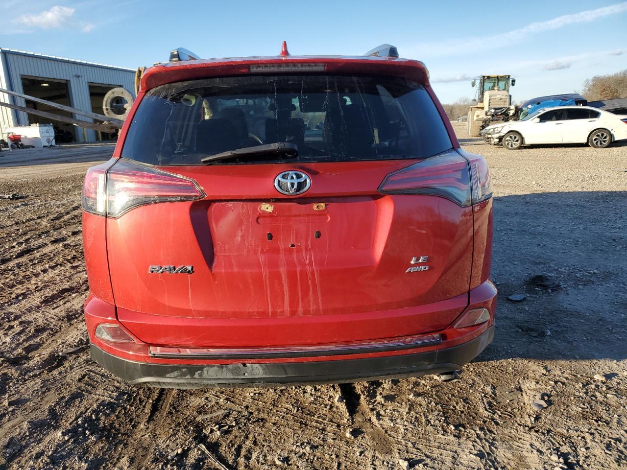 2017 TOYOTA RAV4 LE - Image 6
