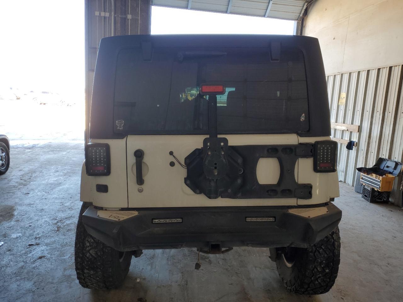 2015 JEEP WRANGLER U - Фото 6