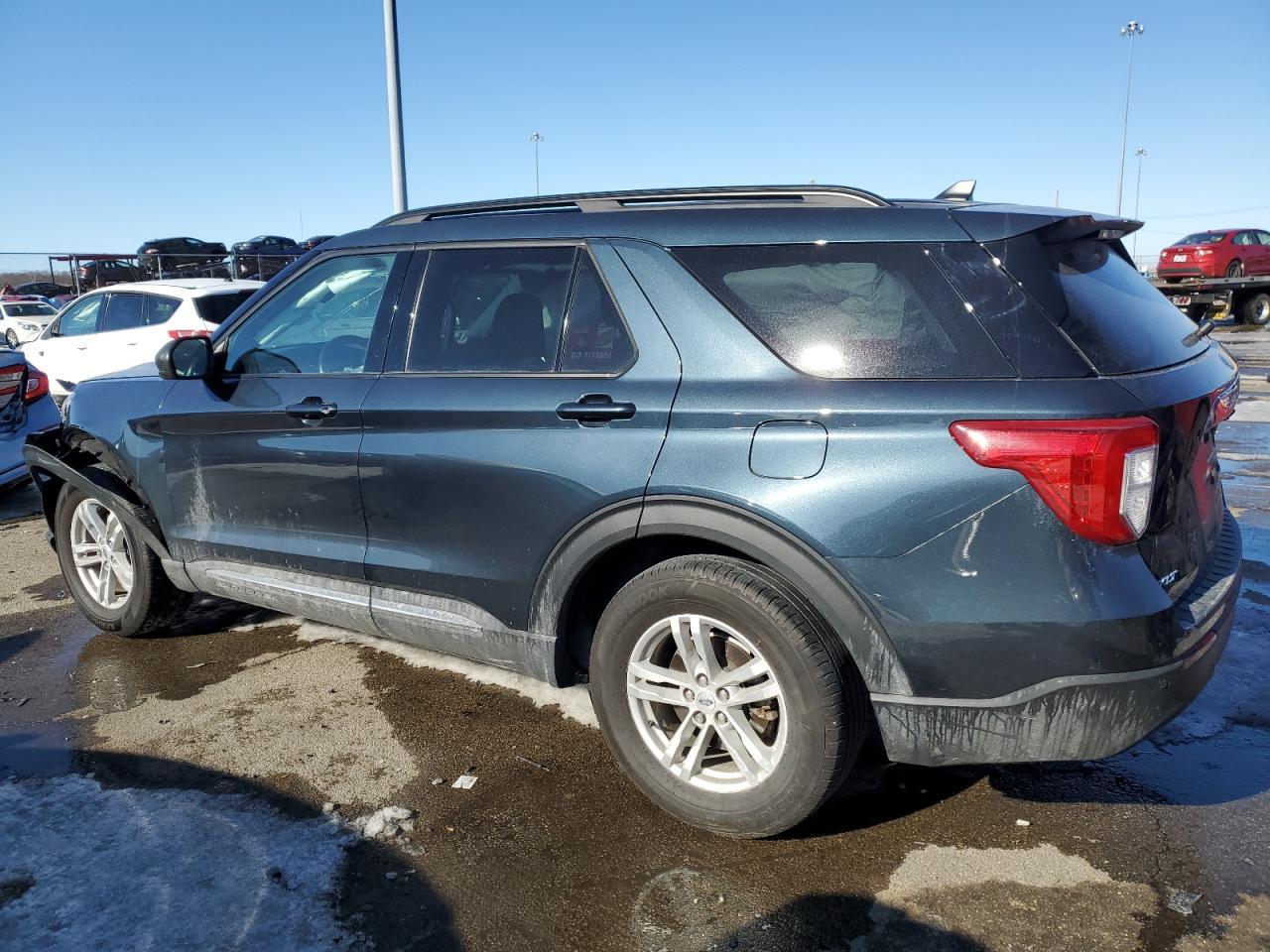 2022 FORD EXPLORER X - Фото 2