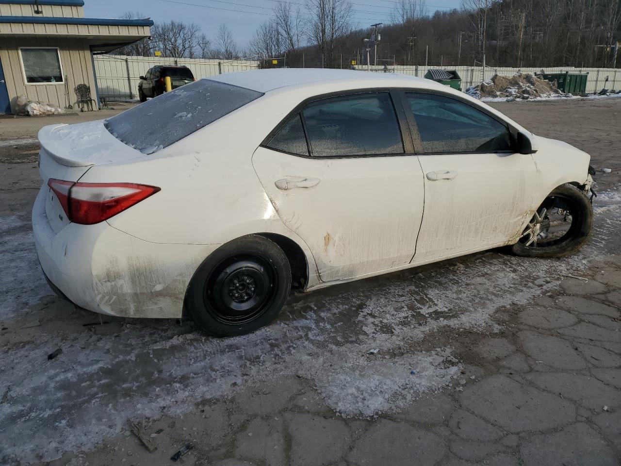 2014 TOYOTA COROLLA L - Image 3
