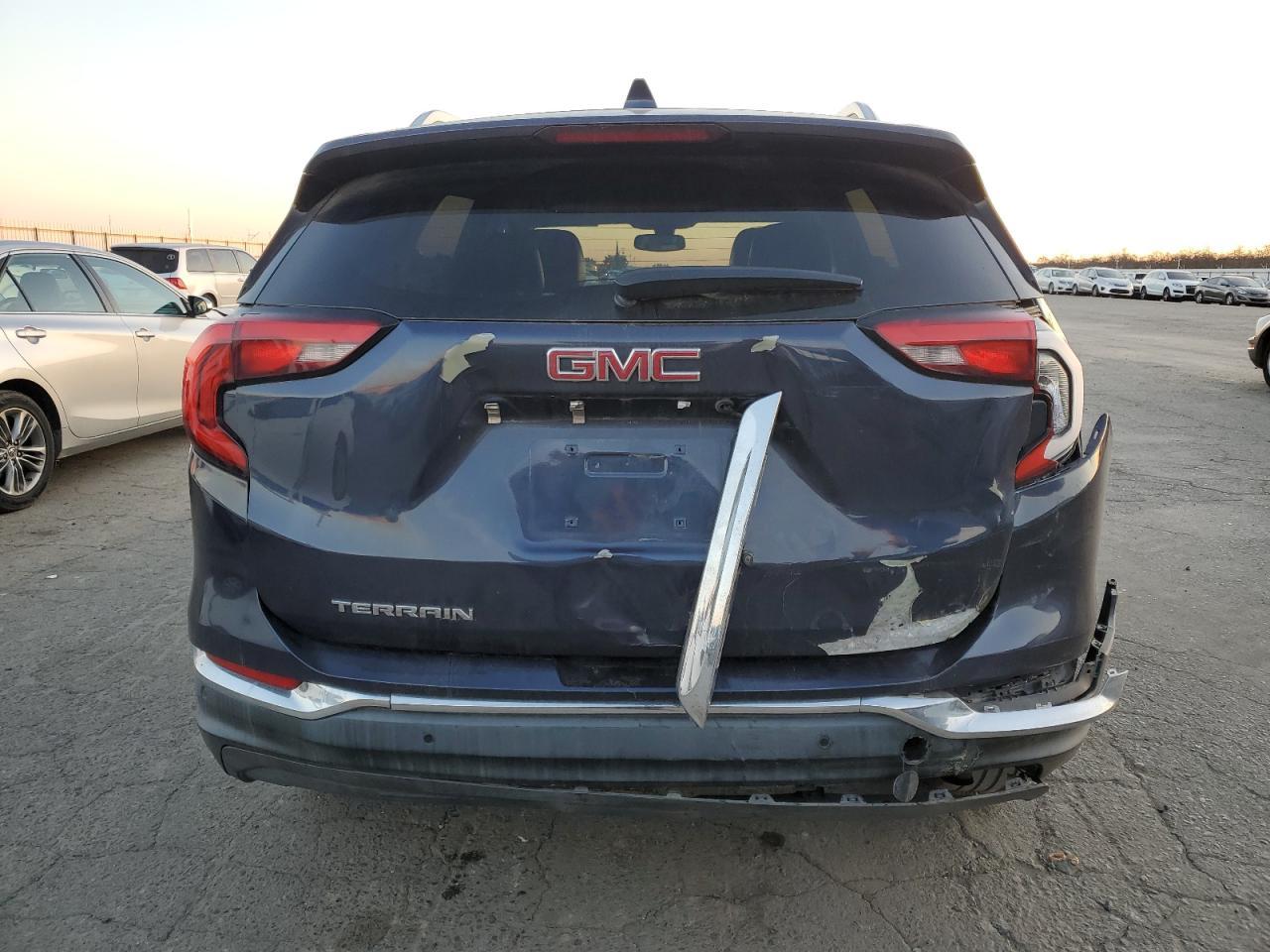 2018 GMC TERRAIN SL - Image 6